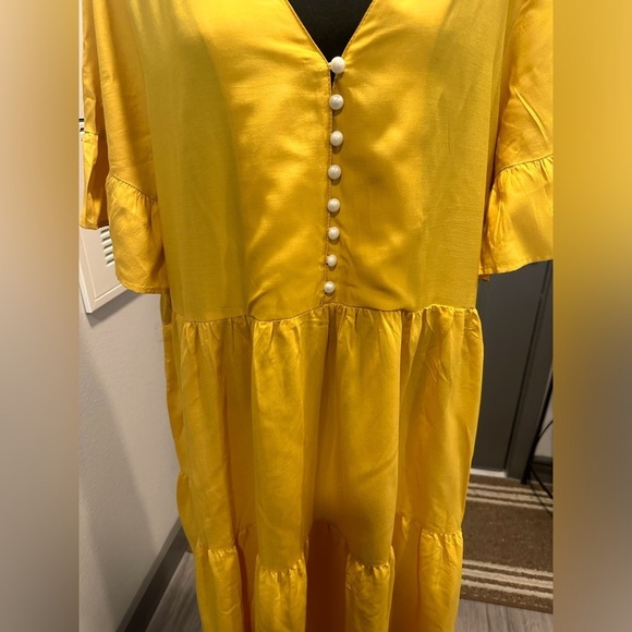 Dress women’s - Picture 3 of 7